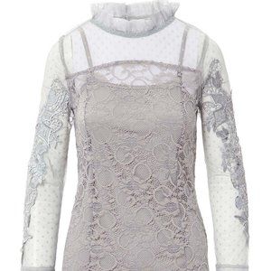 NWT Gray Floral Lace Silk-Blend Top - M - Pretty Angel